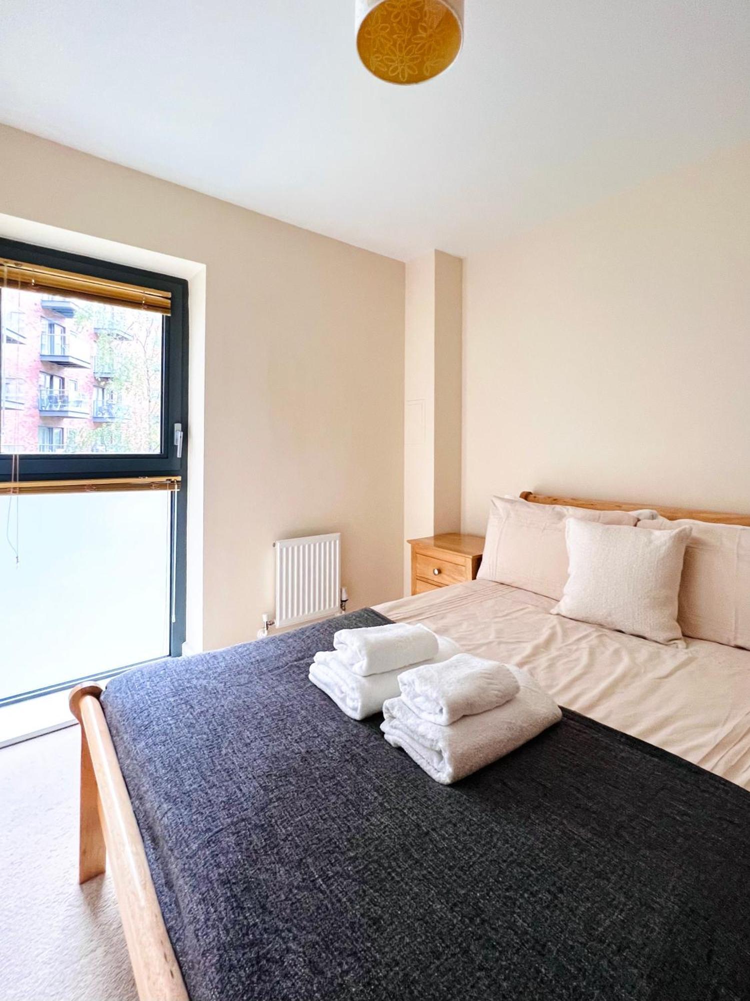 Canada Water Se16 7Aq 2Bed 2Bathroom Ap London Exterior photo